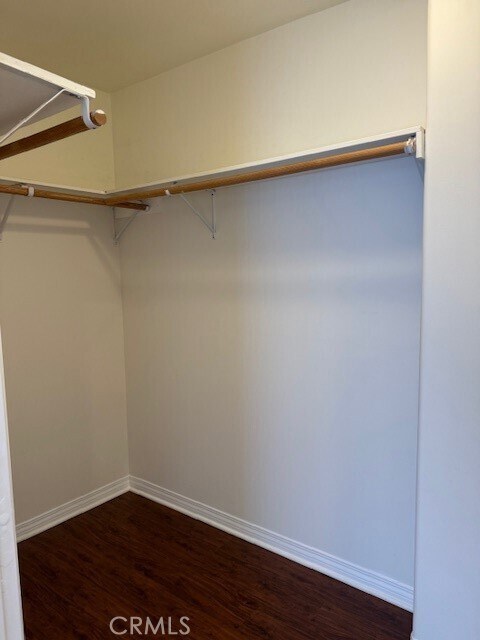 Building Photo - 13525 Vanowen St