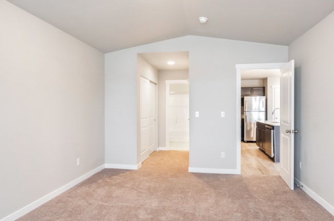 Building Photo - Newly Built 4bd 2.5ba in LSSD
