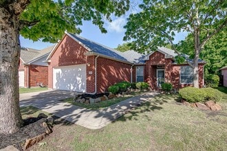 Building Photo - Serenity on the Greenbelt in Stonebridge Ranch