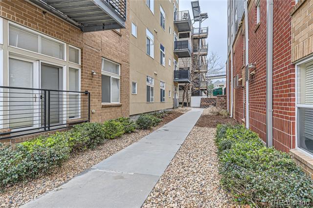 Building Photo - 7240 W Custer Ave