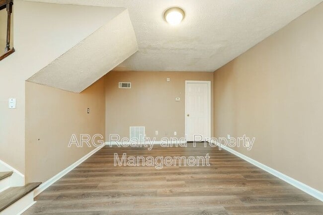 Building Photo - 4699 Hairston Crossing Rd