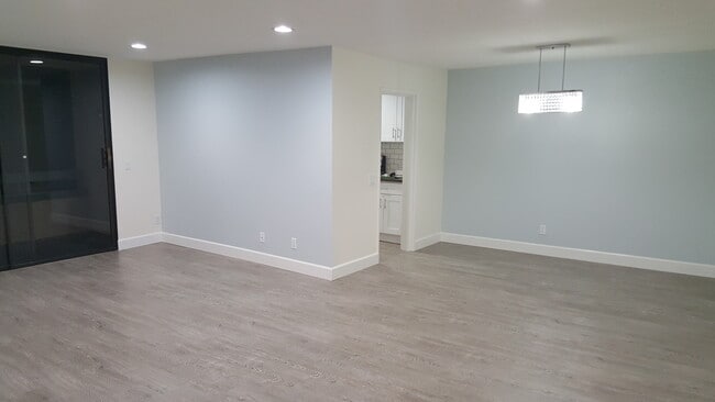 Building Photo - 4041 Via Marisol