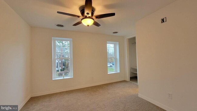 Building Photo - 105 Fairview Ave