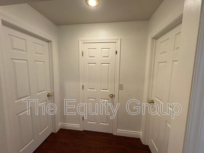 Building Photo - 5503 W Sweet Dr