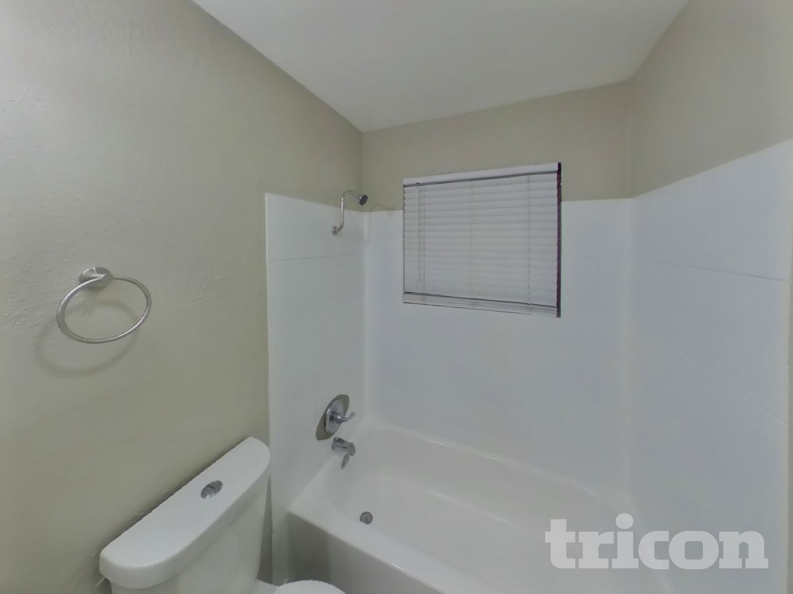 Building Photo - 3221 Edgebrook Dr