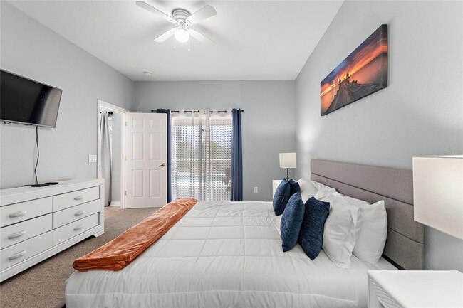 Building Photo - 546 Windsor Pl