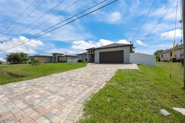 Building Photo - 1609 Nelson Rd N