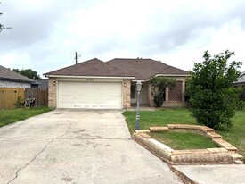 Building Photo - 2225 Pebble Beach Dr
