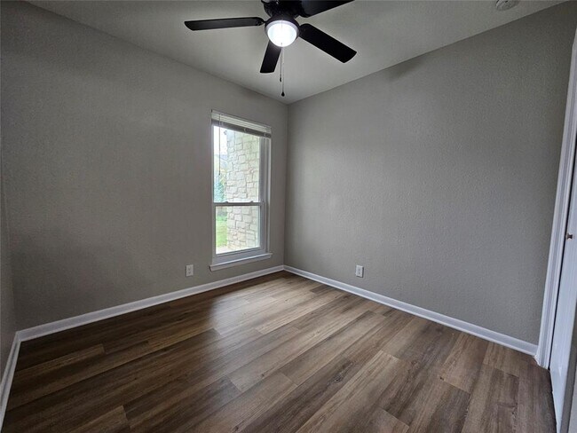 Building Photo - 1416 Hyridge Cir