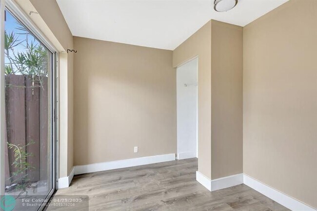 Building Photo - 7186 Ontario Shores Pl