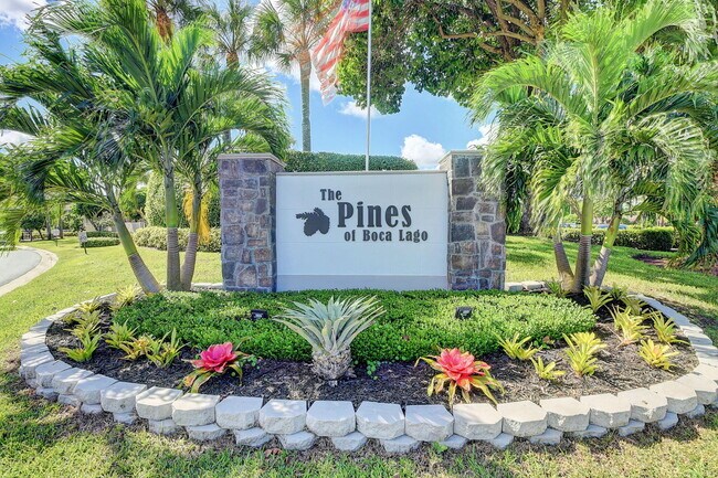 Building Photo - 9264 Vista Del Lago