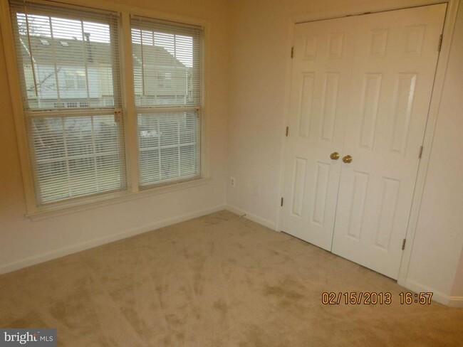 Building Photo - 6540 Creek Run Dr