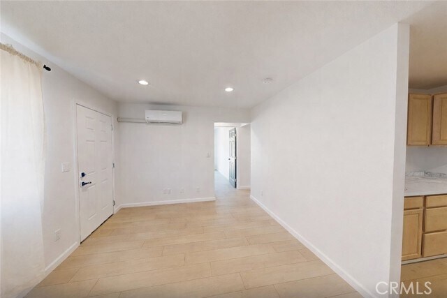 Building Photo - 5637 Redwood Ave