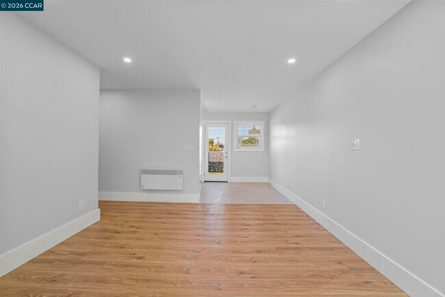 Building Photo - 1325 Hopkins St