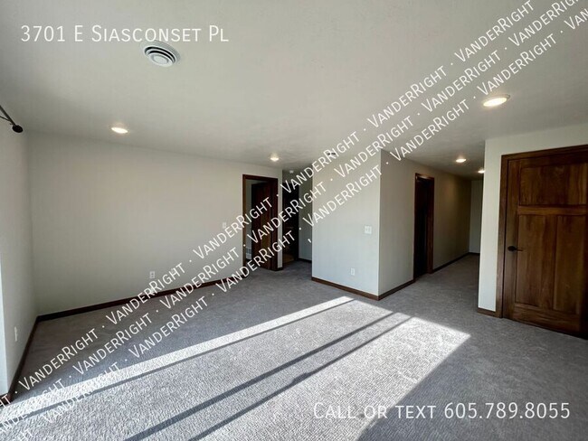 Building Photo - 3701 E Siasconset Pl