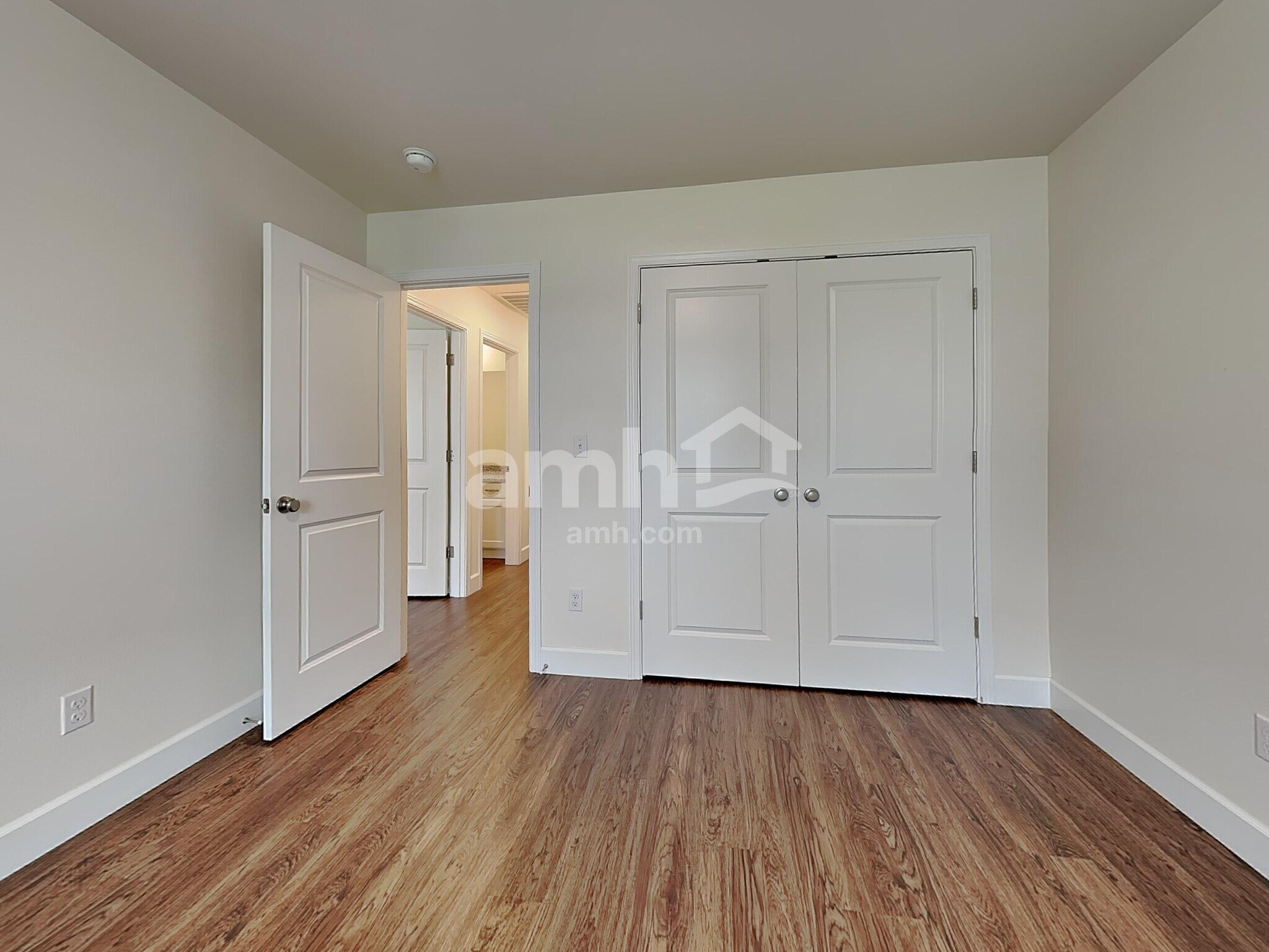 Building Photo - 13911 106th Ave E