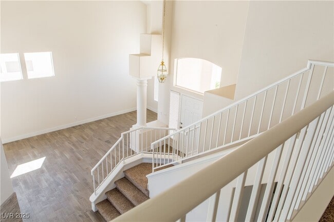 Building Photo - 1660 Mt Tremblant Ave