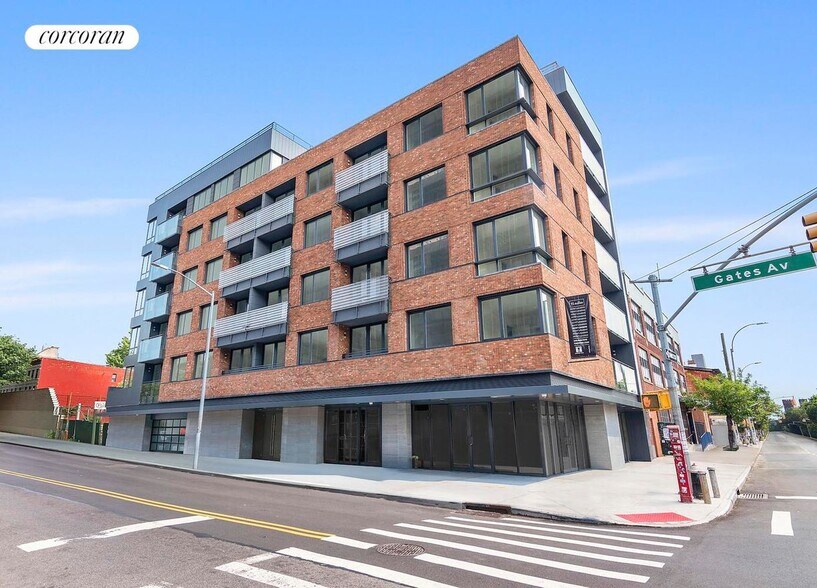 Building Photo - 322 Gates Ave