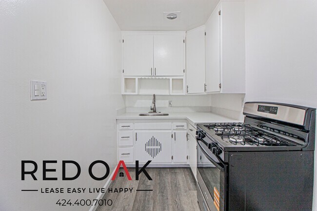 Building Photo - 11823 Lakewood Blvd