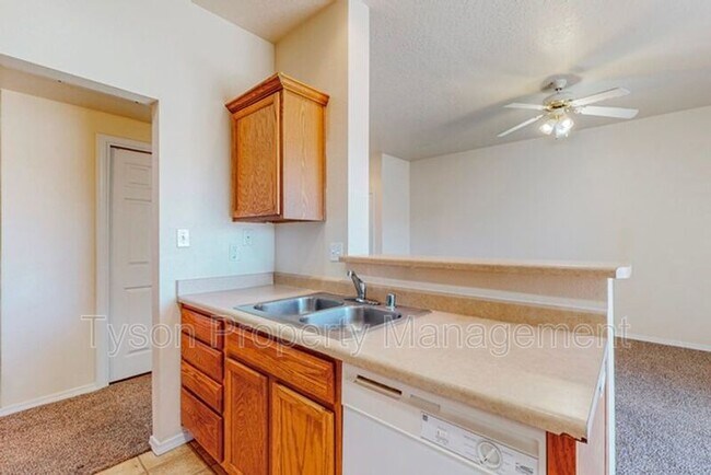 Building Photo - 4209 Ridgeway Ct