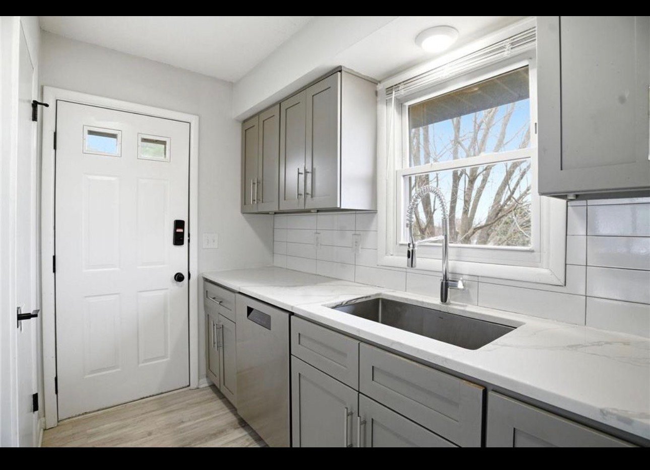Building Photo - 4628 Johnson St NE