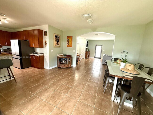 Building Photo - 13232 SW 274th Terrace