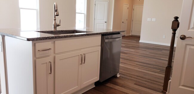 Building Photo - 157 Woodford Reserve Ct