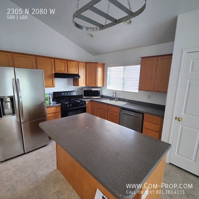 Building Photo - 2305 N 2080 W