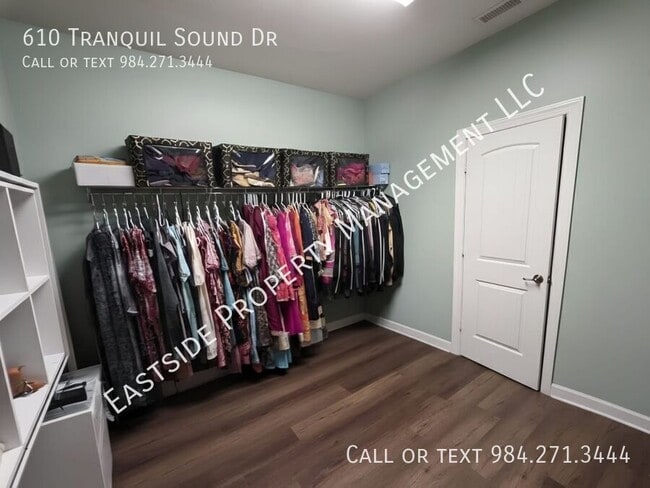 Building Photo - 610 Tranquil Sound Dr