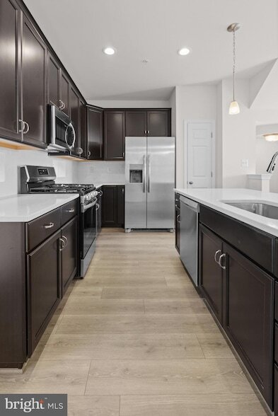Building Photo - 377 Tumblers Wy