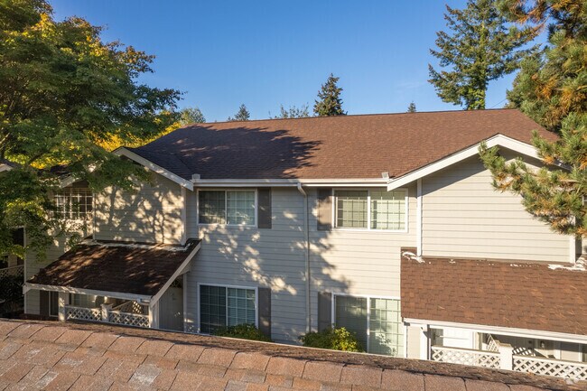 Exterior - Meadowood Townhomes