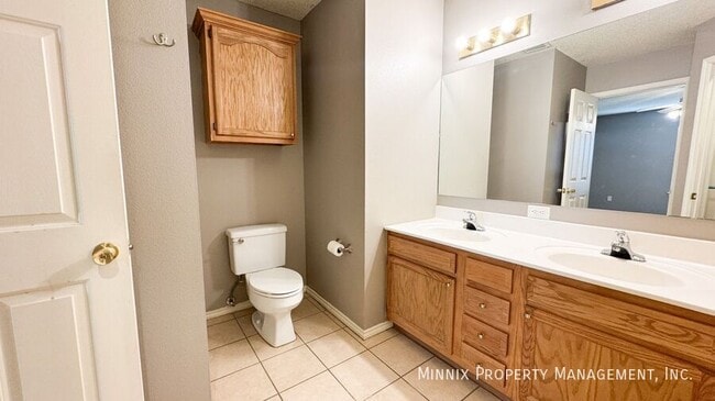 Building Photo - 10604 Boston Ave