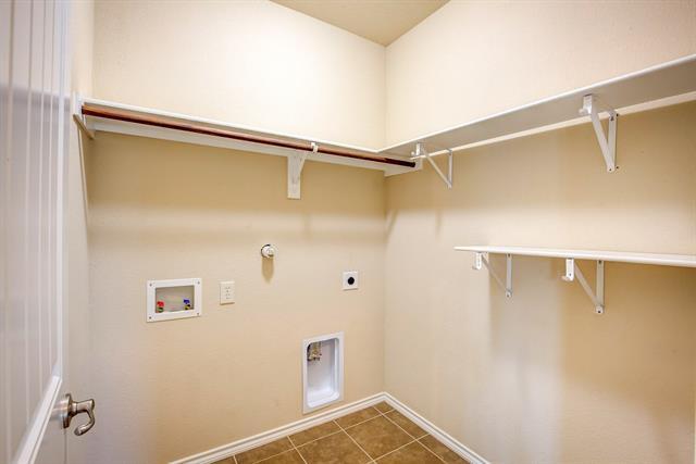Building Photo - 1109 Central Village Dr