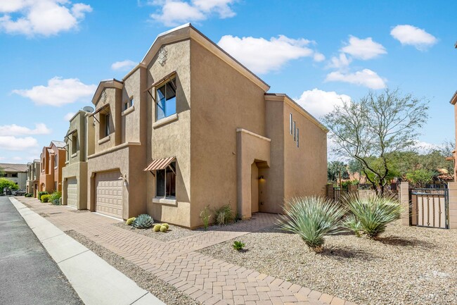 Building Photo - Golden Ridge at RiverWalk