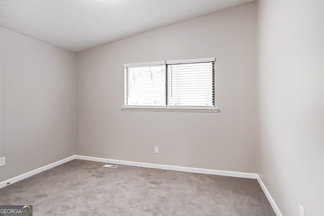 Building Photo - 3740 Jr Ln