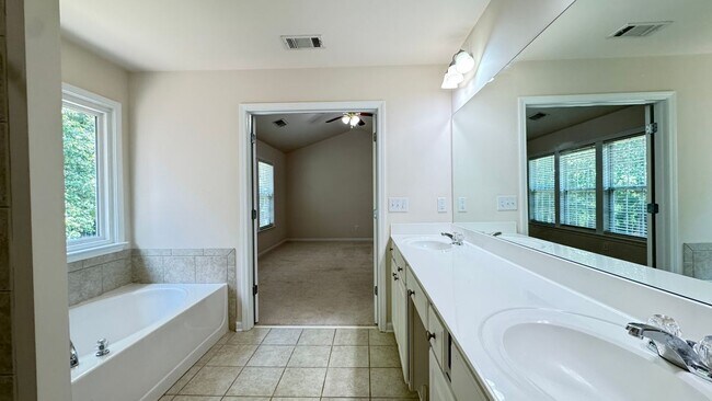 Building Photo - 3695 Fedorite Walk