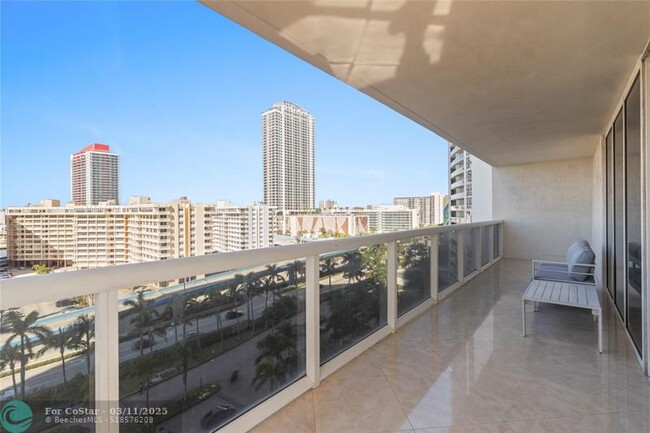 Building Photo - 1830 S Ocean Dr