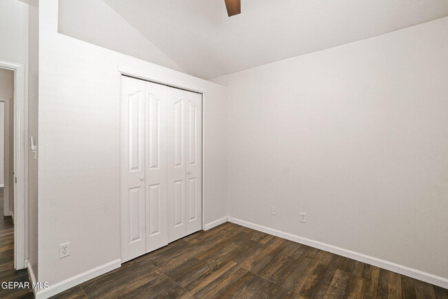 Building Photo - 6753 Parque Del Sol Dr
