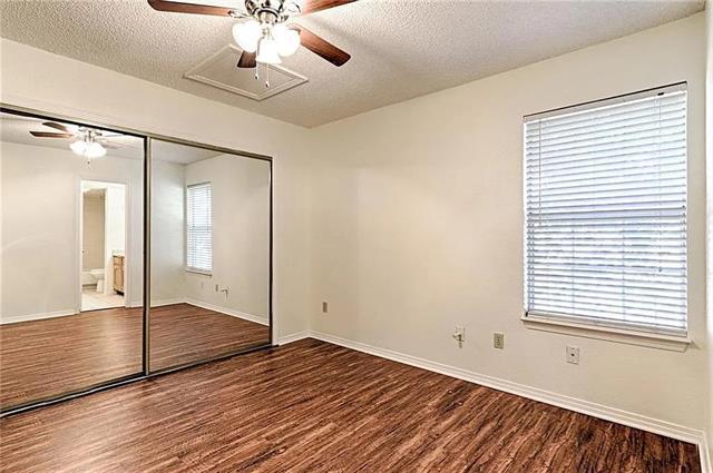Building Photo - 1473 Meadowood Village Dr