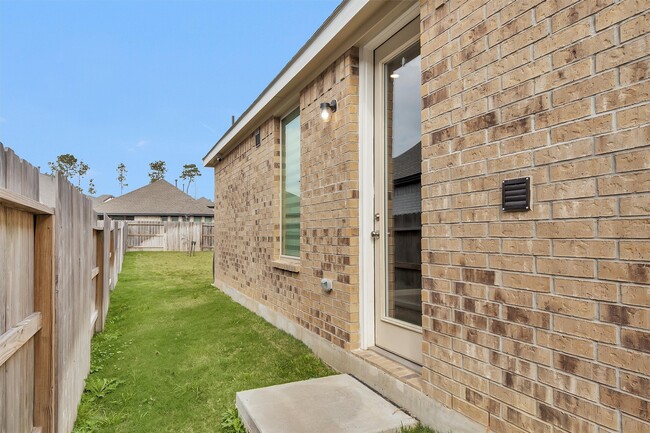 Building Photo - 15619 Rising Wren Ct