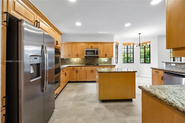 Building Photo - 2790 Center Ct Dr