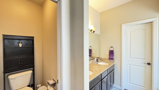 Building Photo - 2148 Honour Point Pl