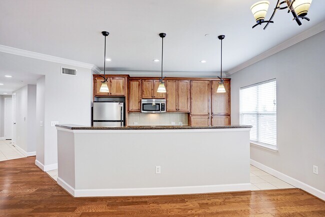 Building Photo - 2203 Dorrington St