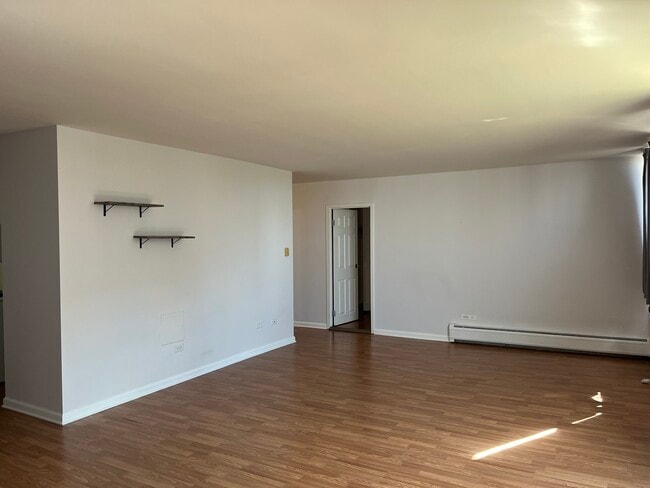 Building Photo - 9001 Golf Rd