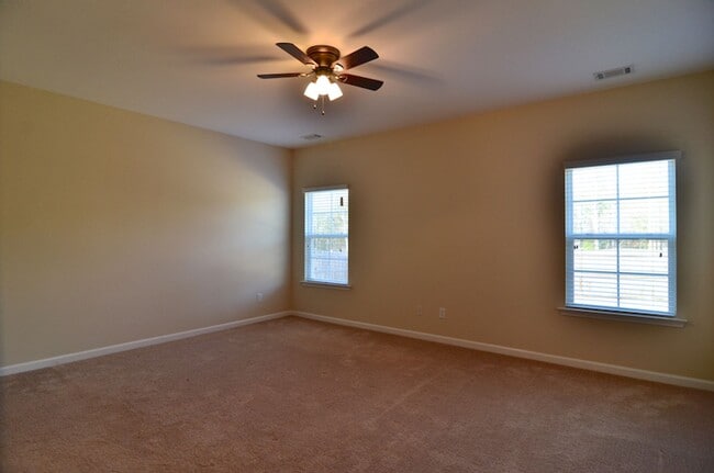 Building Photo - 242 Hawkins Creek Rd