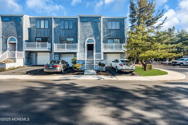 Building Photo - 4 Black Pine Ln