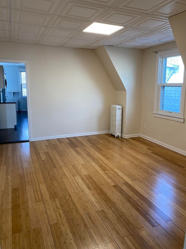 Building Photo - 375 Avenue C