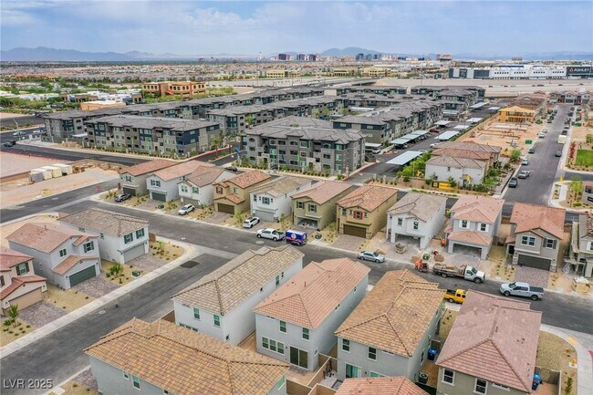 Building Photo - 6609 Tumoulin St