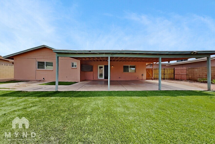 Building Photo - 3602 W Beryl Ave