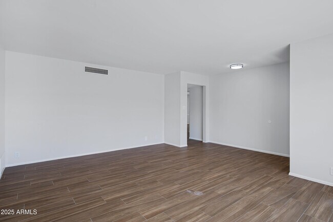 Building Photo - 8426 E Monterey Way